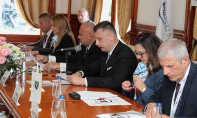 Na sjednici Predsjedništva Bošnjačko srpski savez – BOSS, održanoj 21.novembra, donijeta je odluka da na predstojećim parlamentarnim i beogradskim izborima BOSS