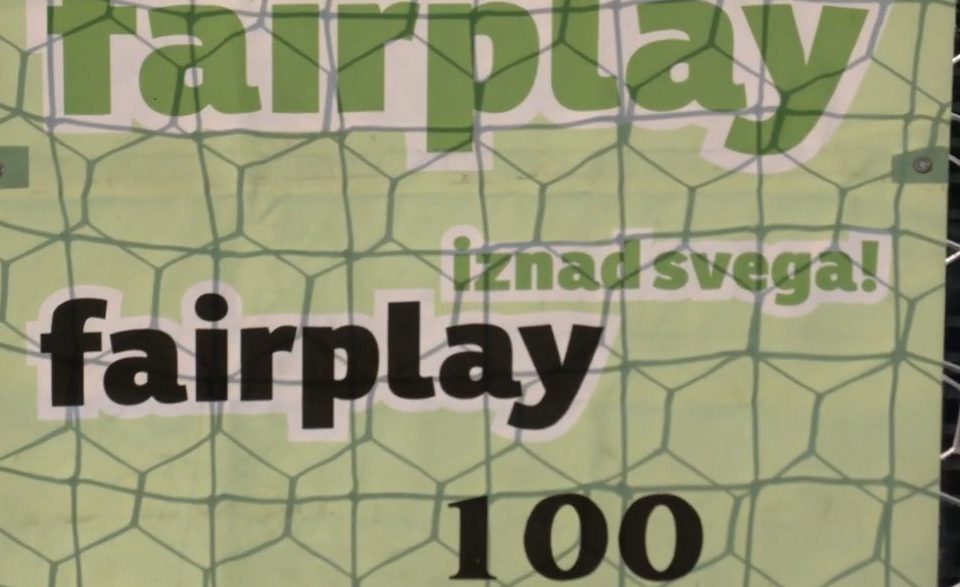 Deca otkrivaju brutalnu istinu sa tribina