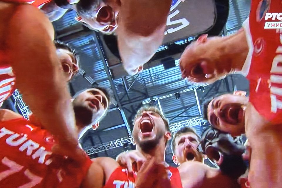 Turska ubedljivo u finale