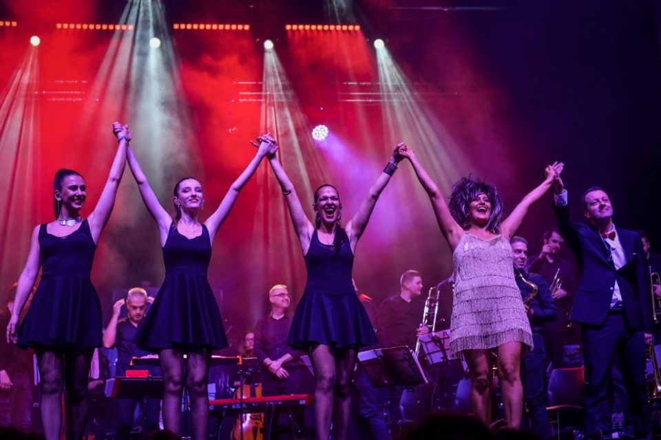 Simfonijski spektakl posvećen Tini Tarner 9. novembra u Srpskom narodnom pozorištu