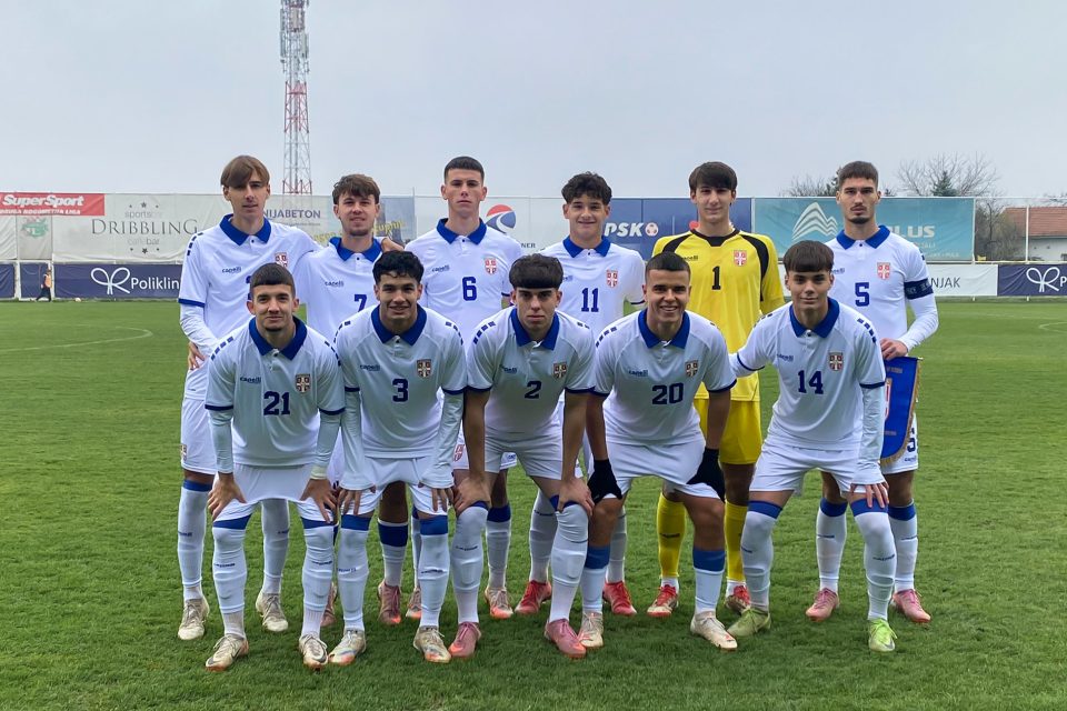 Ubedljiv start omladinaca Srbije