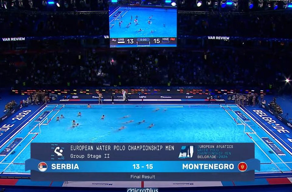 Atraktivan vaterpolo i sjajni mladi igrači obeležili duel Srbije i Crne Gore