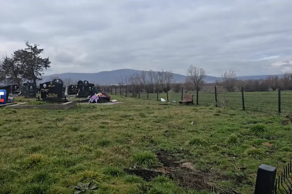 Oskrnavljen grob u Skulanevu kod Lipljana; Kancelarija za KiM osudila skrnavljenje pravoslavnog groblja