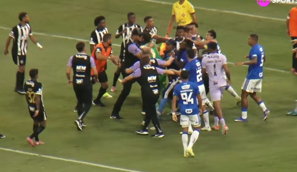 Haos u finalu Mineira
