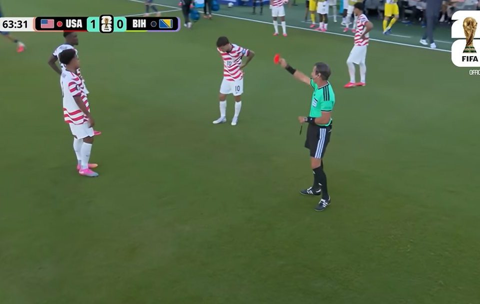 FIFA poništila crveni karton